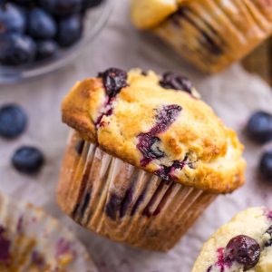 Delícias do Dia: Muffins de Mirtilo com Strusel de Limão para Alegrar Seu Paladar!