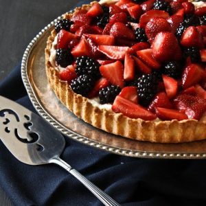 Torta de Frutas Vermelhas Frescas: Uma Explosão de Sabores e Cores