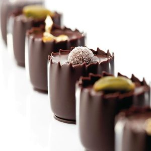 Descubra o Sabor Divino do Mousse Trufado no Copo de Chocolate – Receita Revelada!