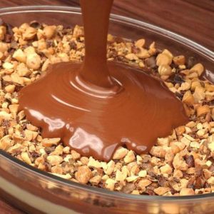 Como Fazer um Delicioso Ovo de Páscoa na Travessa: Receita Passo a Passo