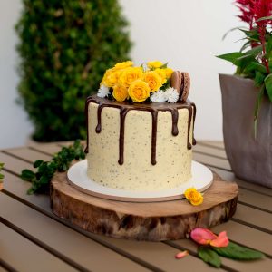 A Influência das Redes Sociais na Confeitaria: Como Criar Bolos Instagramáveis e Atrair Clientes